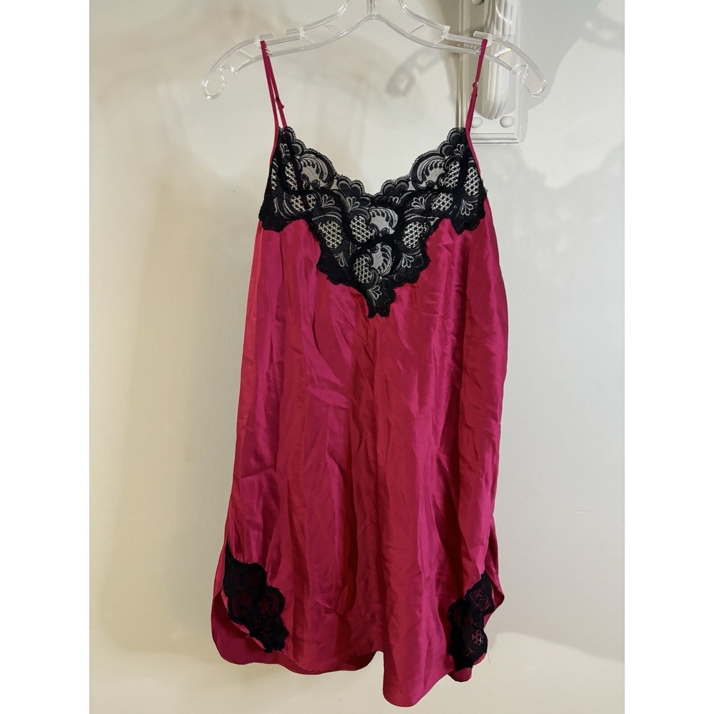 VTG VICTORIA'S SECRET  Red Silky Slip Dress L Gold‎ Label Black Lace